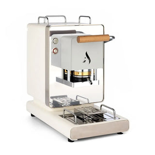 AROMA Iconica | Macchina per Cialde ESE, simbolo di eleganza e artigianalità italiana per un caffè perfetto.