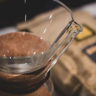 CHEMEX Six Cup Classic | Caffettiera Brewing, design elegante per preparare sei tazze di caffè aromatico.