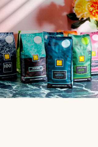 Bolsas de 340 g de café en grano: mezclas y de origen único.