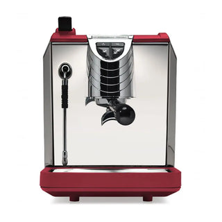 NUOVA SIMONELLI Oscar | Macchina Espresso con design elegante, ideale per un espresso di alta qualità a casa.