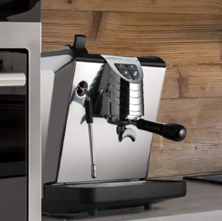 NUOVA SIMONELLI Oscar | Macchina Espresso elegante, ideale per chi cerca un espresso di alta qualità a casa.