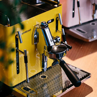 SANREMO Cube A | Macchina Espresso con design elegante per un caffè espresso premium a casa tua.